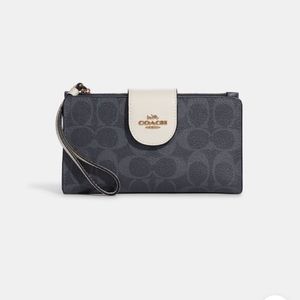Coach Tech Phone Wallet in Colorblock Signature Canvas - Gold/denim multi